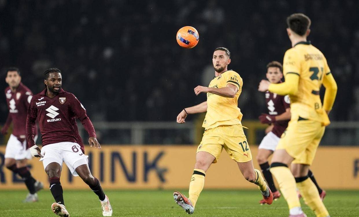 加时末段体能课后,国际米兰绝杀压哨备战欧超杯,气氛紧张,轮换策略成焦点的简单介绍 加时末段体能课后,国际米兰绝杀压哨备战欧超杯,气氛紧张,轮换策略成焦点的简单介绍