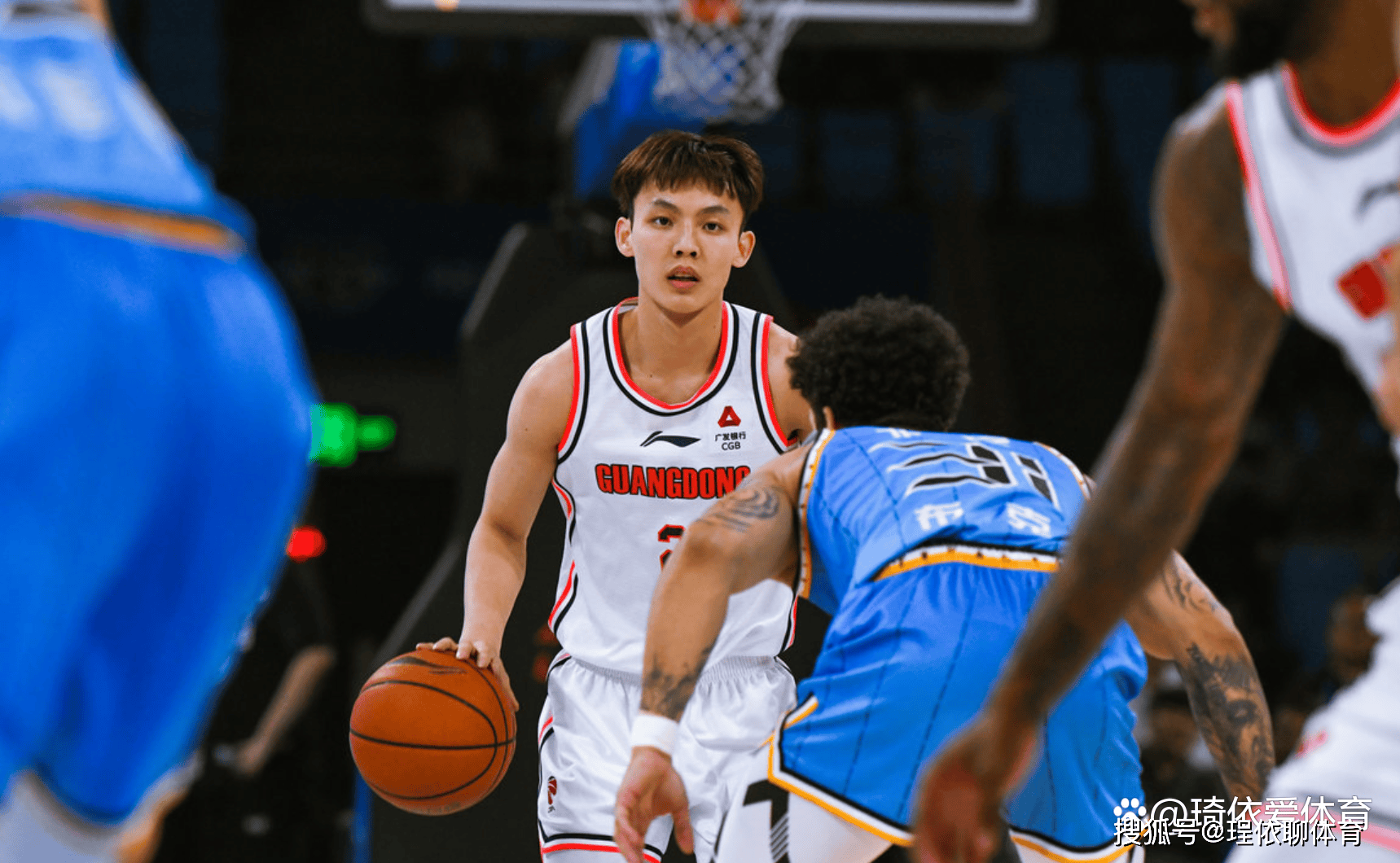 爱游戏-关于国际比赛日利物浦调整名单以备CBA季后赛穆雷关键节点关键助攻，这操作让人直呼：国际比赛日费耶诺德调整名单以备欧篮联的信息-爱游戏